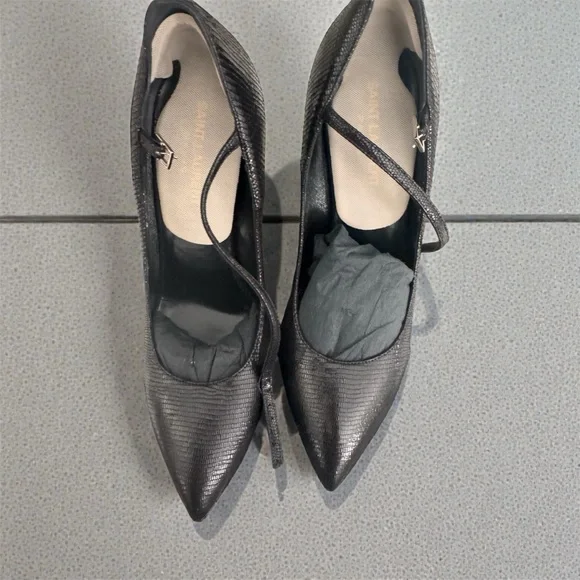 Saint Laurent Black Textured Heels